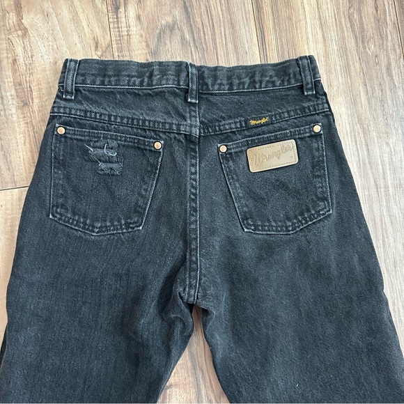 Revamped Wrangler Women's Distressed High Rise Ankle Jeans Tag: 16R • S: 26x31 - Picture 4 of 8